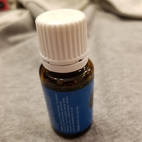 Young Living Essential Oils Thyme - Picture 2 of 2